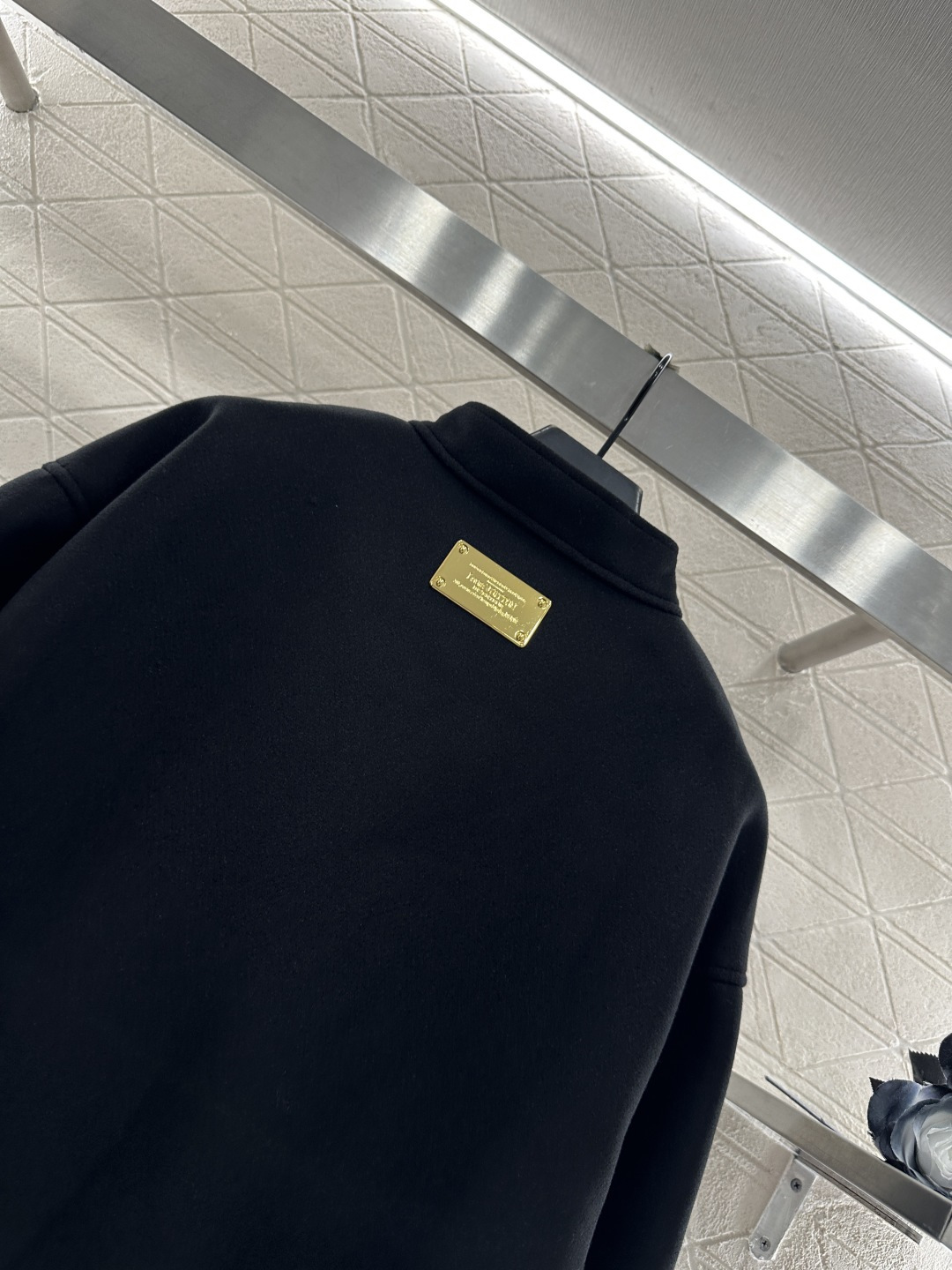 ♥Louis Vuitto*♥2025新品上架 口袋按扣夹克外套定制YB进口毛呢材质，质感光泽，挺括有型