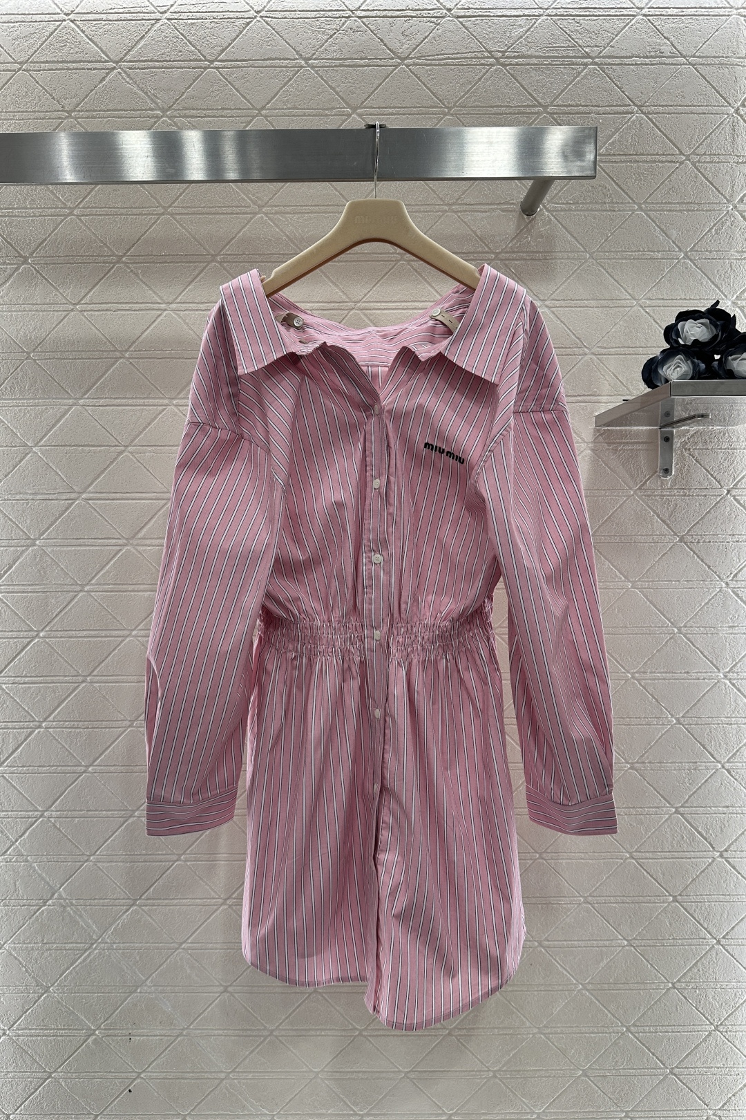 ♥Miumi*♥2025新品上架 多种穿法条纹衬衫连衣裙定制YB斜纹全棉材质，质感舒适，垂顺有型，纽扣衬