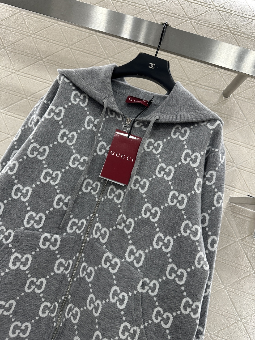 ♥Gucc*♥2025新品上架两面穿双G提花针织连帽外套定制YB羊毛纱线织造，质感细腻，穿搭舒适，连帽外