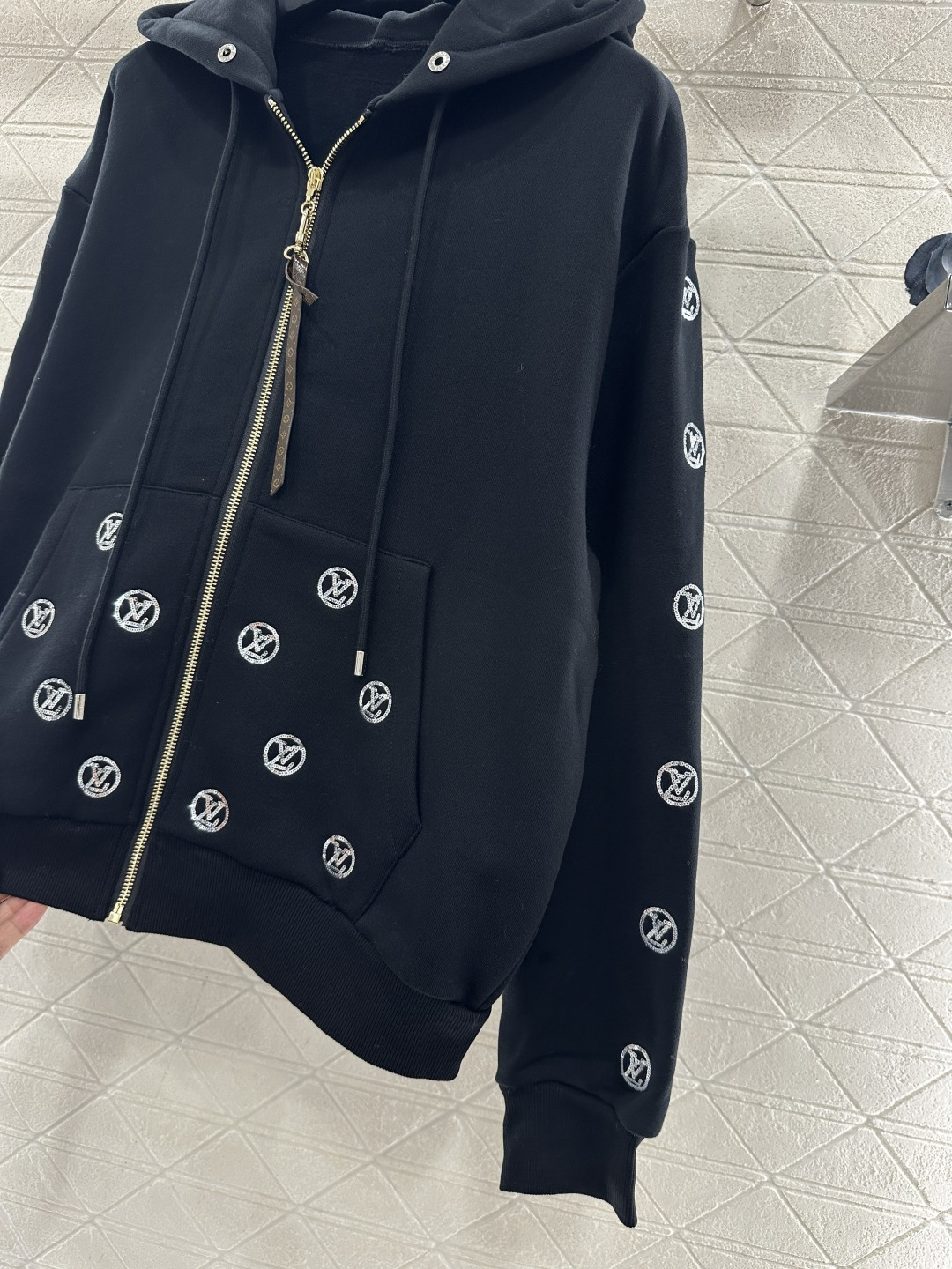 ♥Louis vuitto*♥2025新品上架 连帽亮片徽标外套长裤套装定制YB斜纹全棉材质，秋冬保暖厚