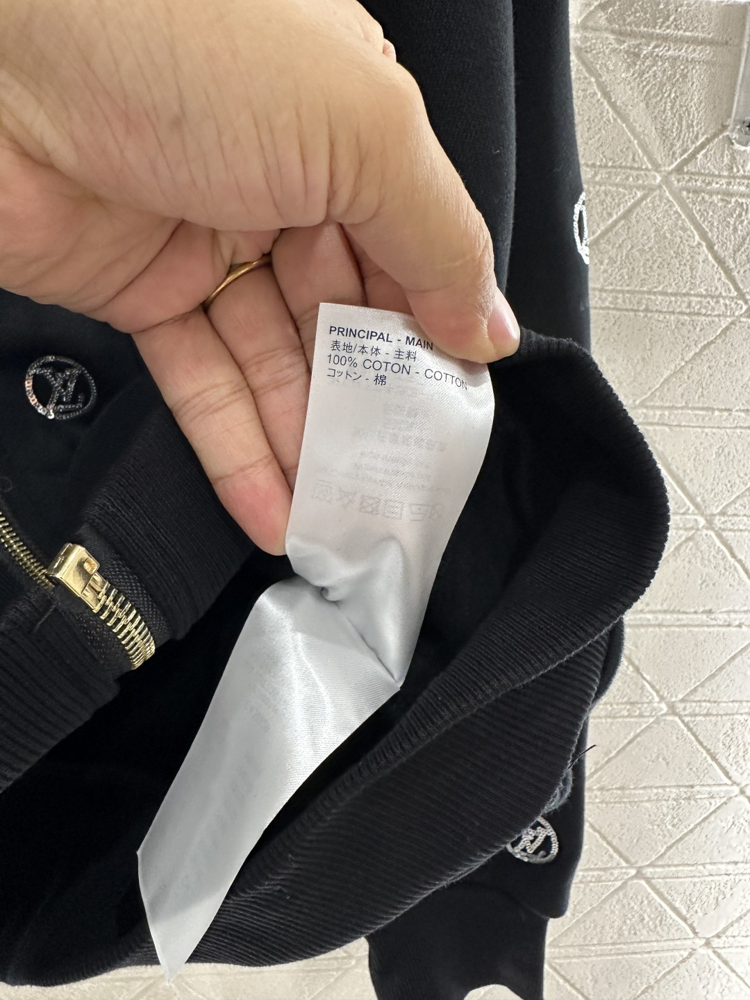 ♥Louis vuitto*♥2025新品上架 连帽亮片徽标外套长裤套装定制YB斜纹全棉材质，秋冬保暖厚