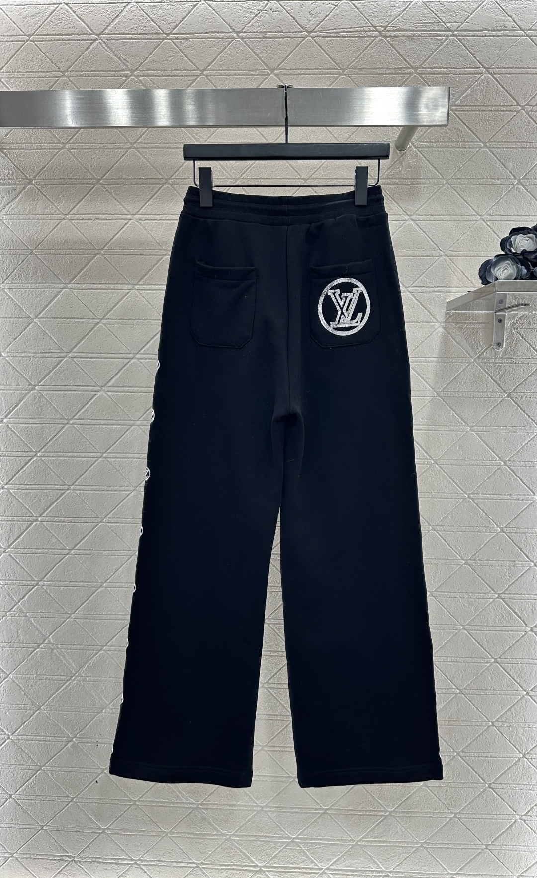 ♥Louis vuitto*♥2025新品上架 连帽亮片徽标外套长裤套装定制YB斜纹全棉材质，秋冬保暖厚