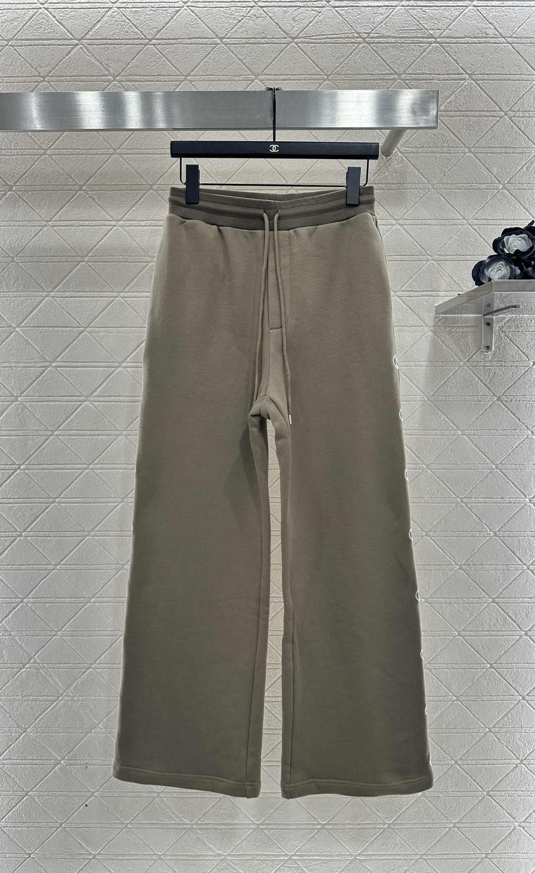 ♥Louis vuitto*♥2025新品上架 连帽亮片徽标外套长裤套装定制YB斜纹全棉材质，秋冬保暖厚