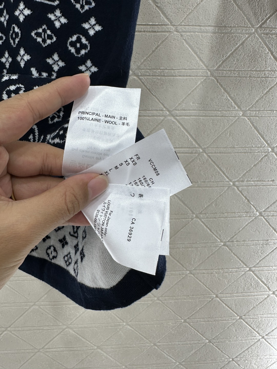 ♥Louis vuitto*♥2025新品上架 提花圆领短袖毛衣定制YB羊毛针织材质，质感高级，舒适柔软