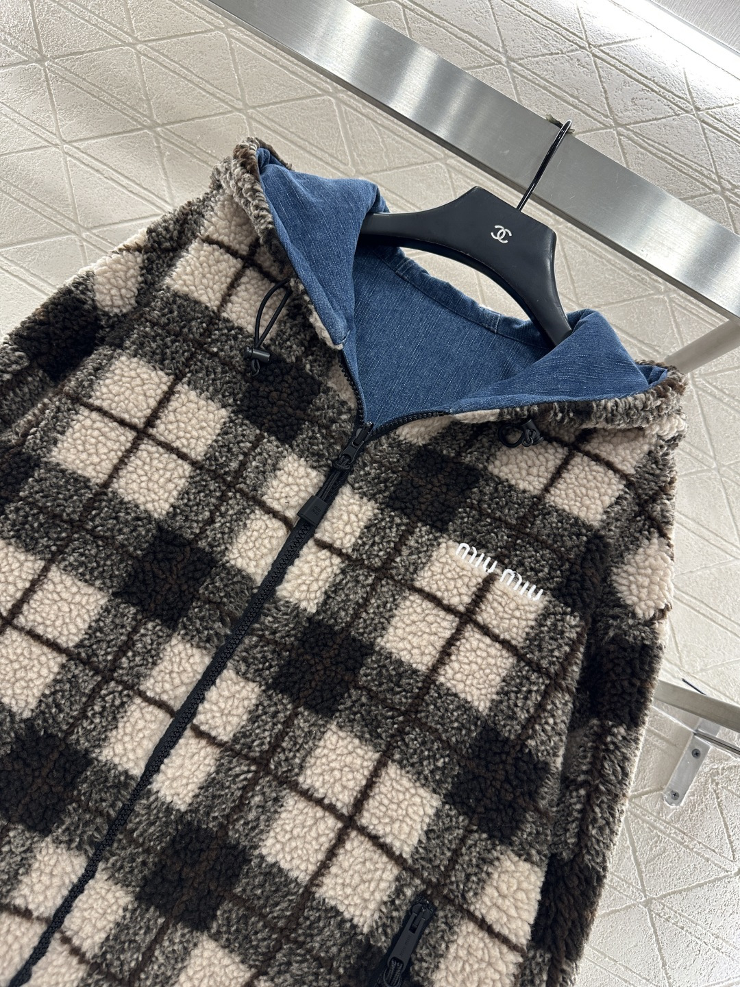 ♥Miumi*♥2025新品上架 两面穿连帽泰迪羊羔外套定制YB泰迪羊羔绒➕斜纹牛仔材质，毛量充足，防风