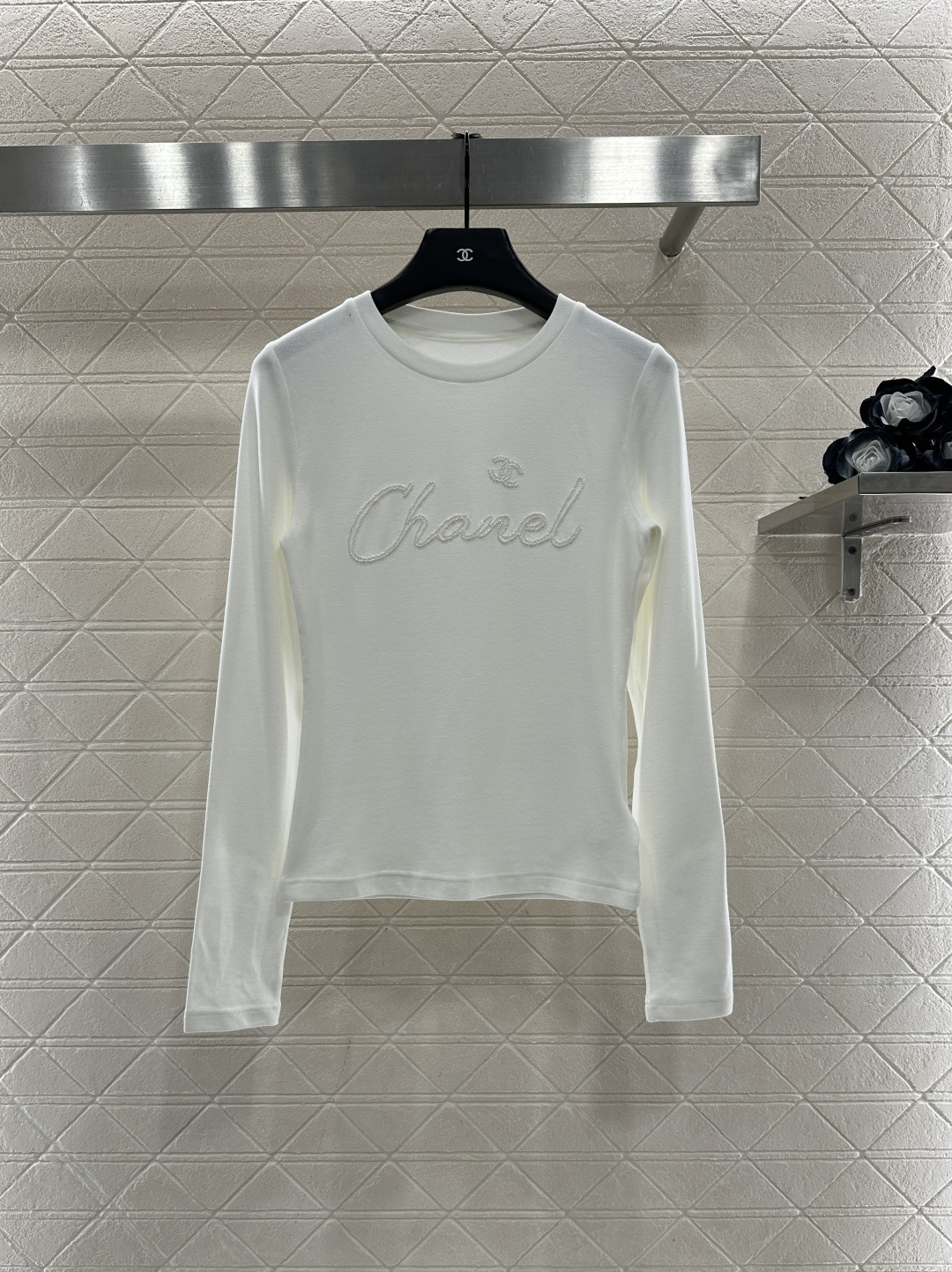 ♥Chane*♥2024新品上架 磨绒圆领钉珠长袖上衣定制YB进口人棉材质，质感舒适，弹力好穿，圆领长袖