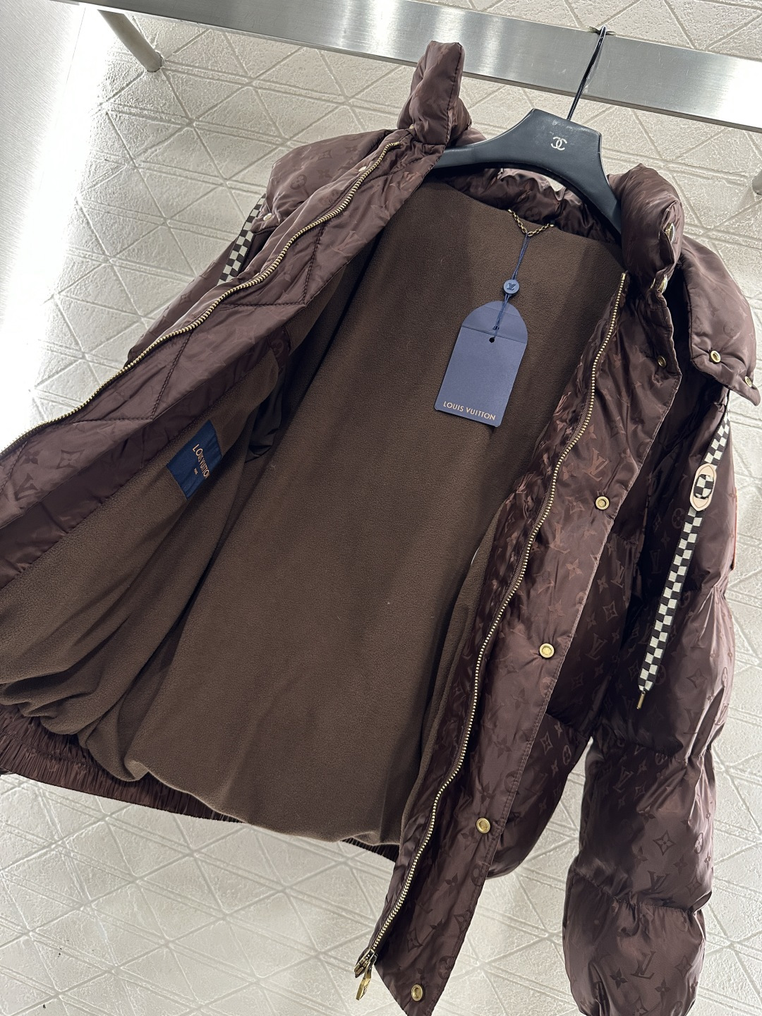 ♥Louis vuitto*♥2025新品上架 可拆卸连帽提花羽绒服最新滑雪🎿系列#定制YB进口防风防水