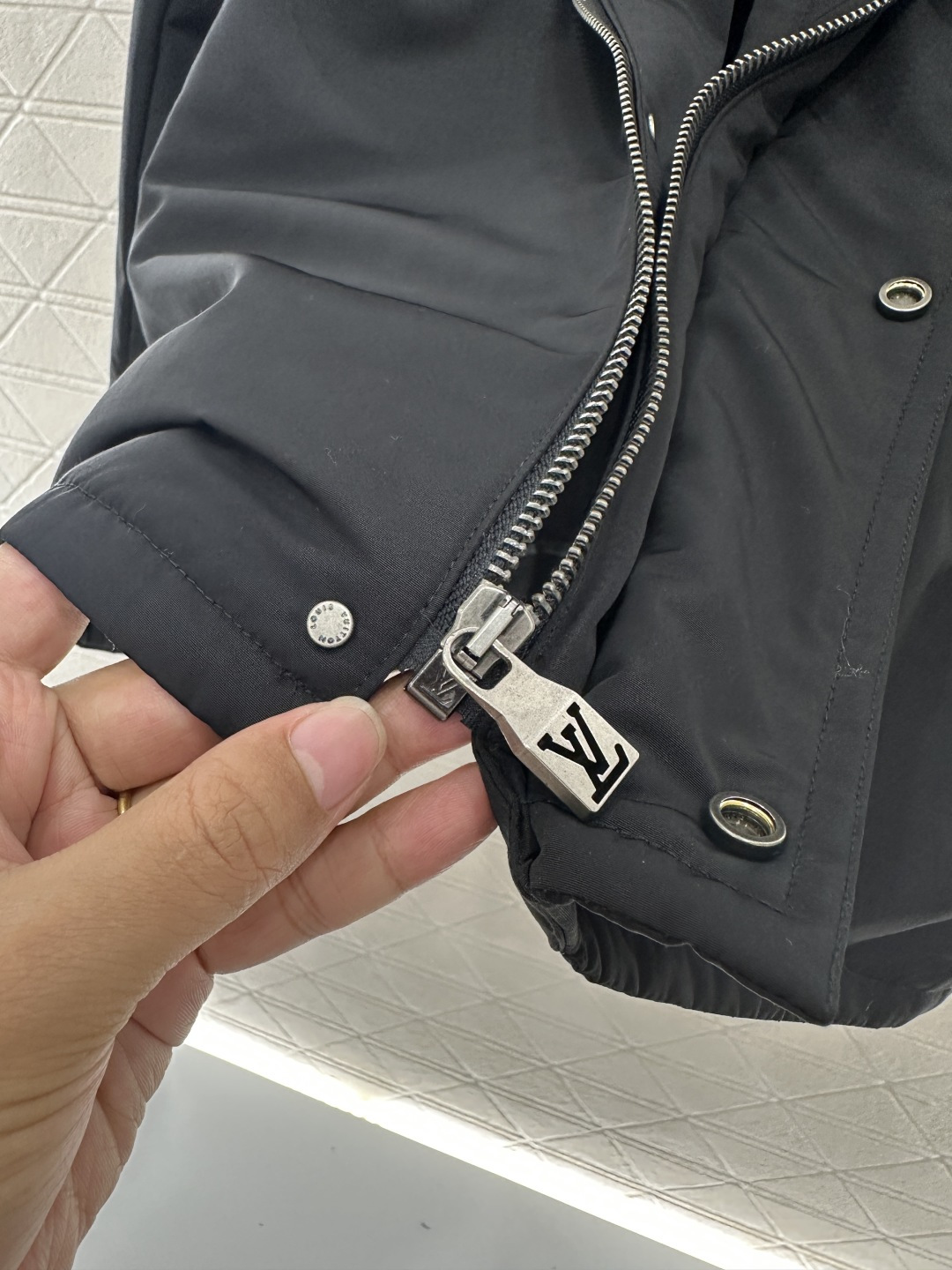 ♥Louis Vuitto*♥2025新品上架 灯芯绒领棉服外套定制YB防风防水尼龙➕灯芯绒材质，羽绒棉