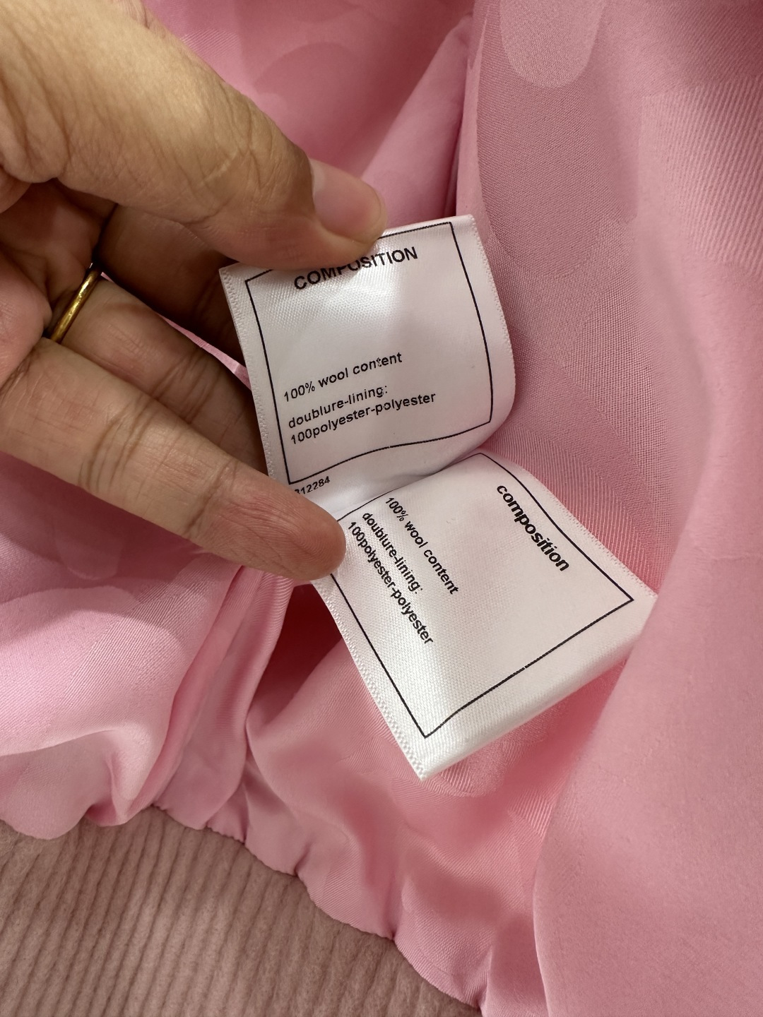 ♥Chane*♥2025新品上架 毛呢翻领夹克外套定制YB进口羊毛呢材质，肌理明显，挺括有型，翻领夹克外