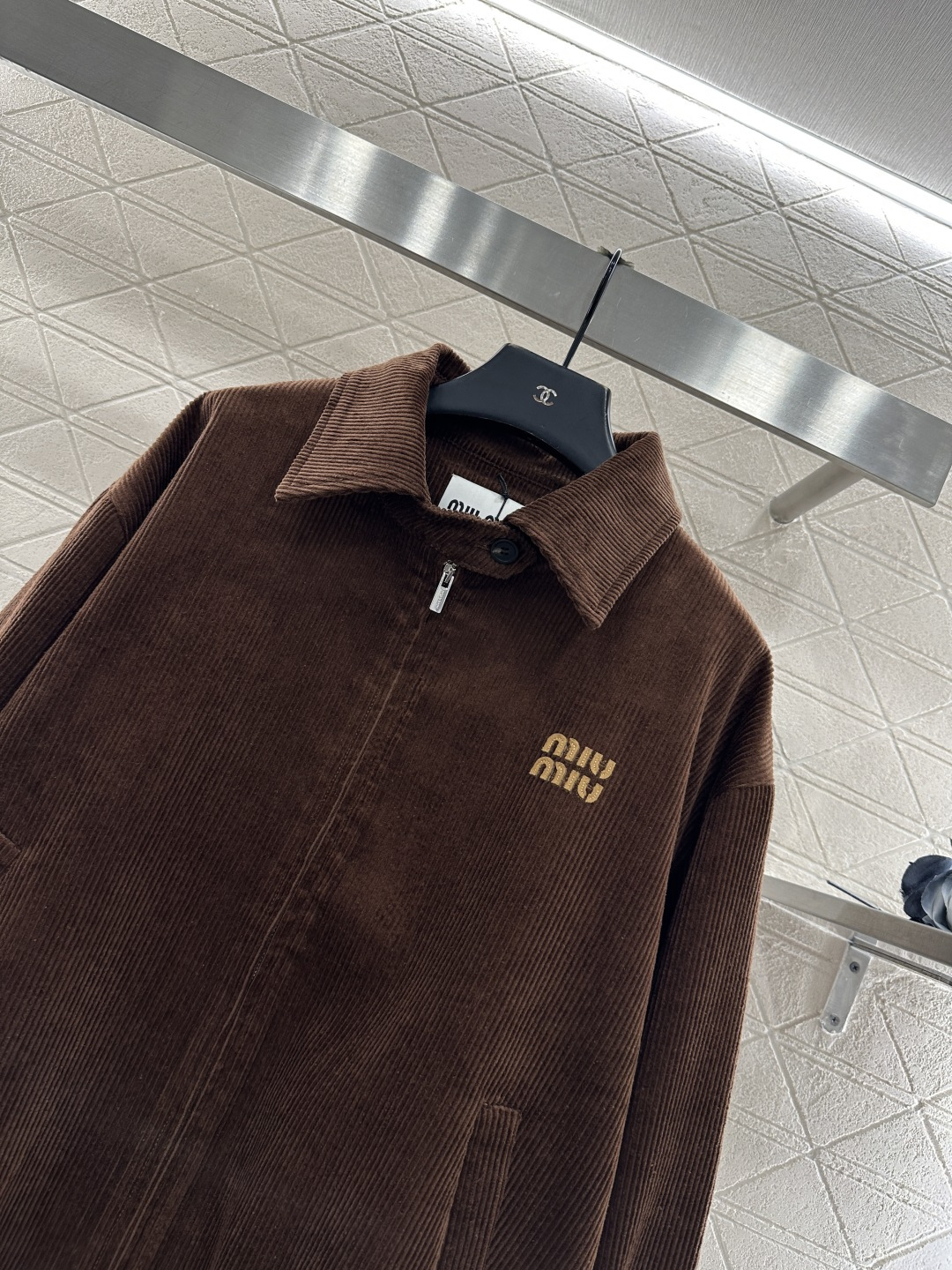 ♥Miumi*♥2025新品上架 灯芯绒夹克外套长裤套装定制YB进口灯芯绒材质，质感细腻，挺括有型，翻领