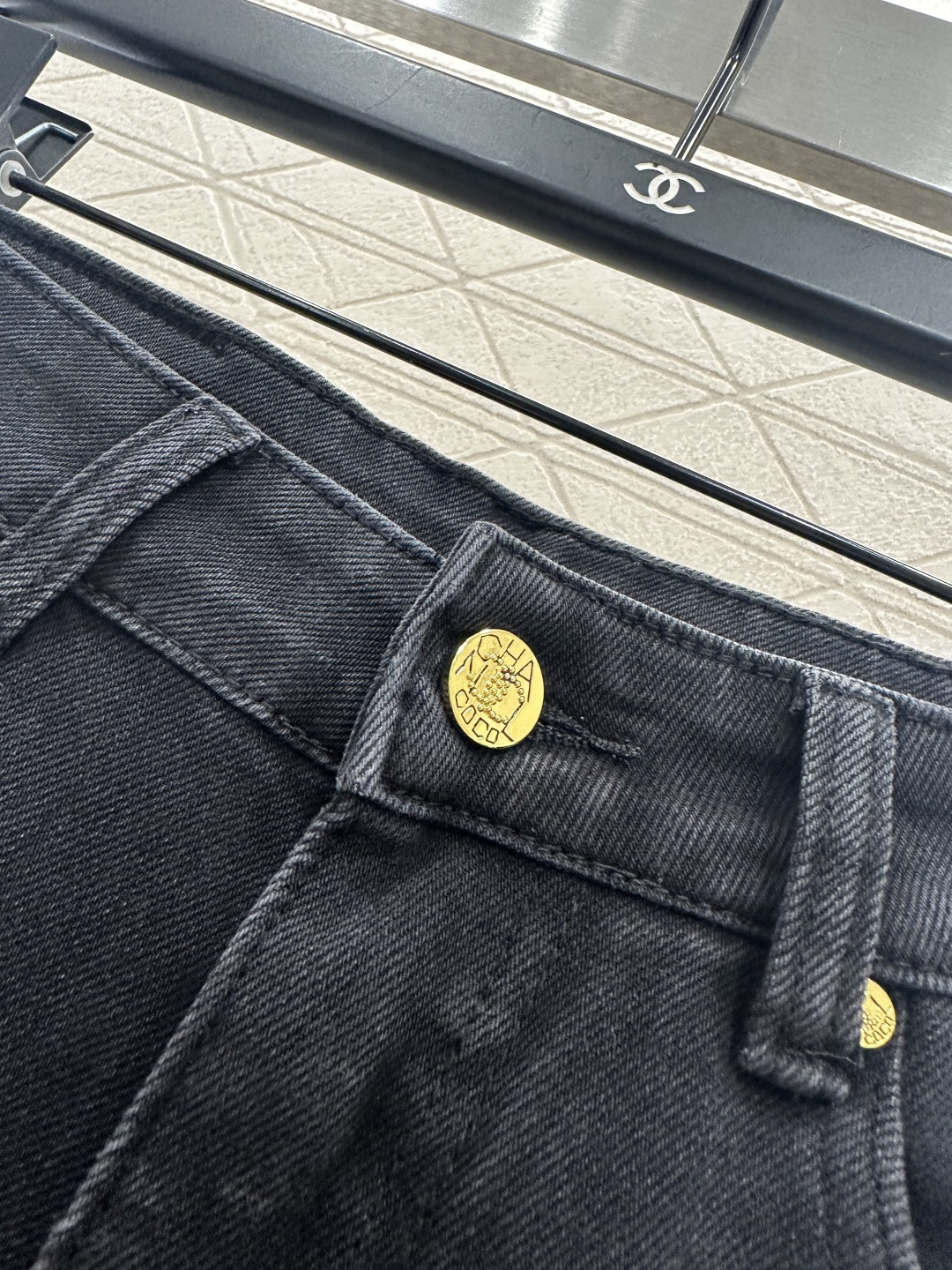 ♥Chane*♥2025新品上架 复古牛仔微喇长裤定制YB斜纹棉牛仔材质，舒适弹力，穿搭有型，弹力微喇长