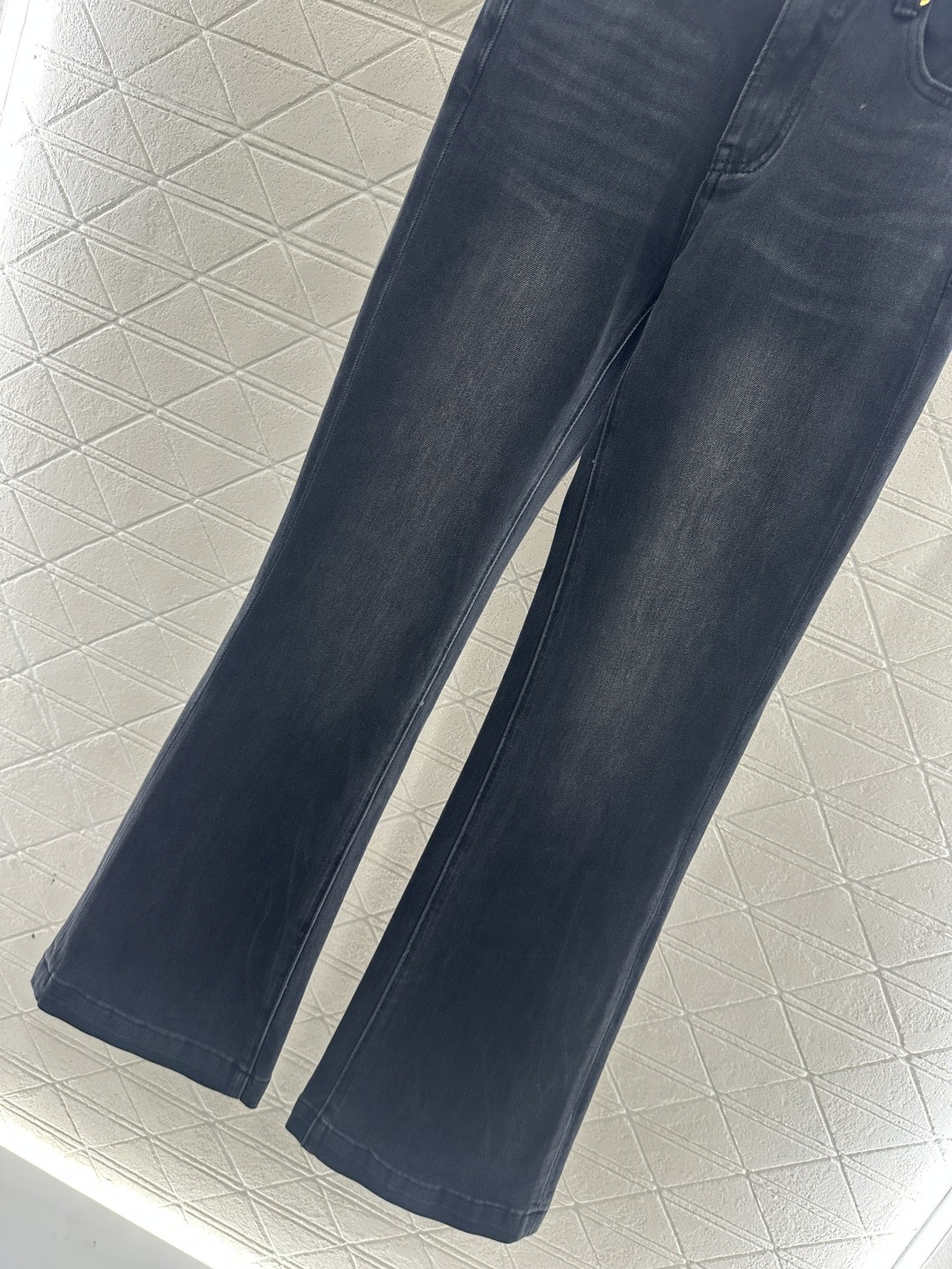 ♥Chane*♥2025新品上架 复古牛仔微喇长裤定制YB斜纹棉牛仔材质，舒适弹力，穿搭有型，弹力微喇长