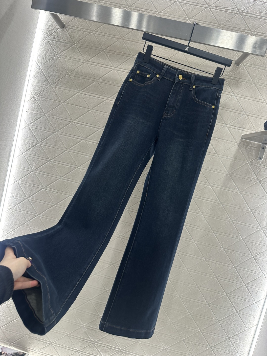 ♥Chane*♥2025新品上架 复古牛仔微喇长裤定制YB斜纹棉牛仔材质，舒适弹力，穿搭有型，弹力微喇长