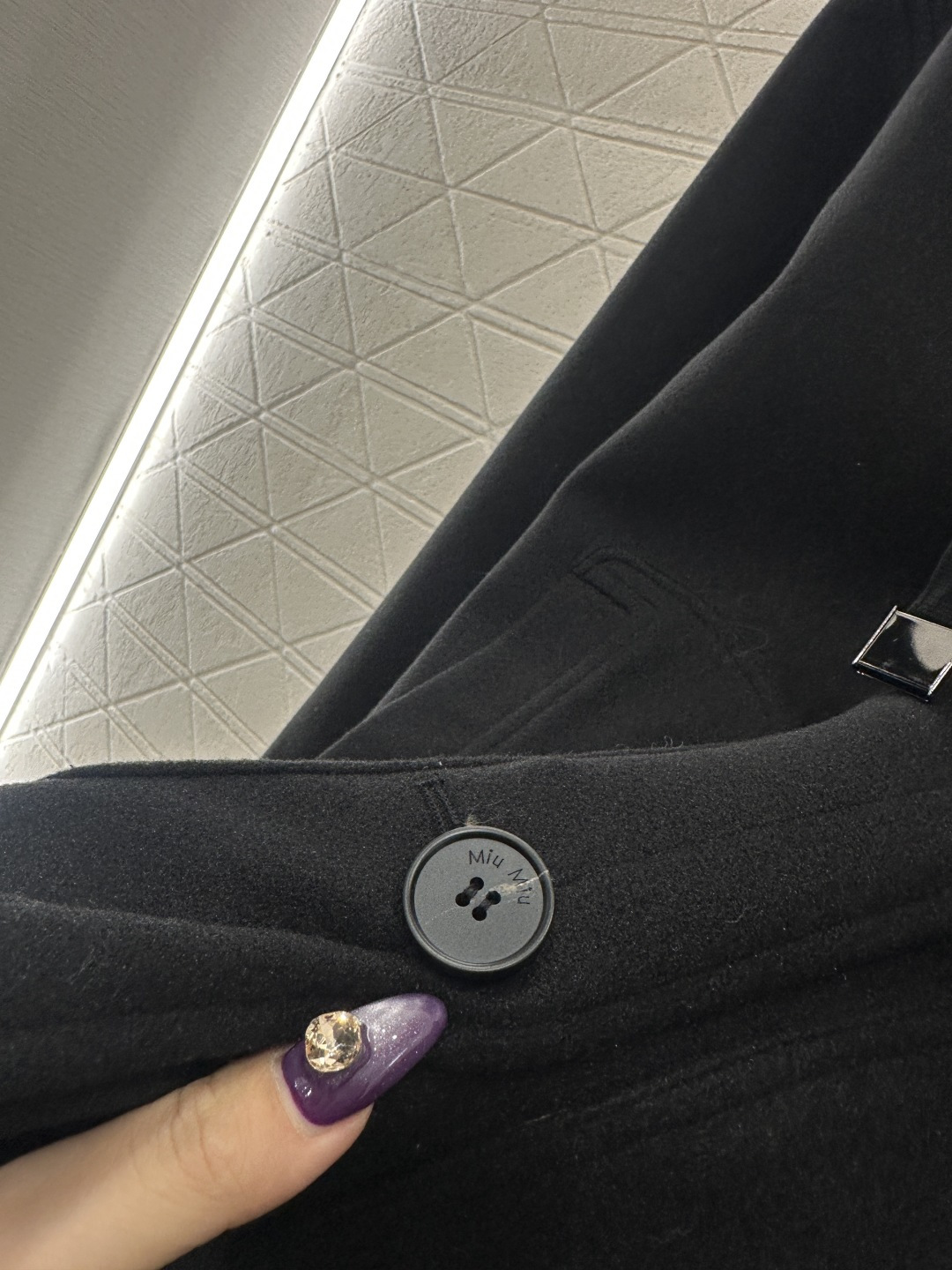 ♥Miumi*♥2025新品上架 连帽抽绳大衣外套定制YB进口毛呢材质，工艺处理，毛感明显，御寒满分，连