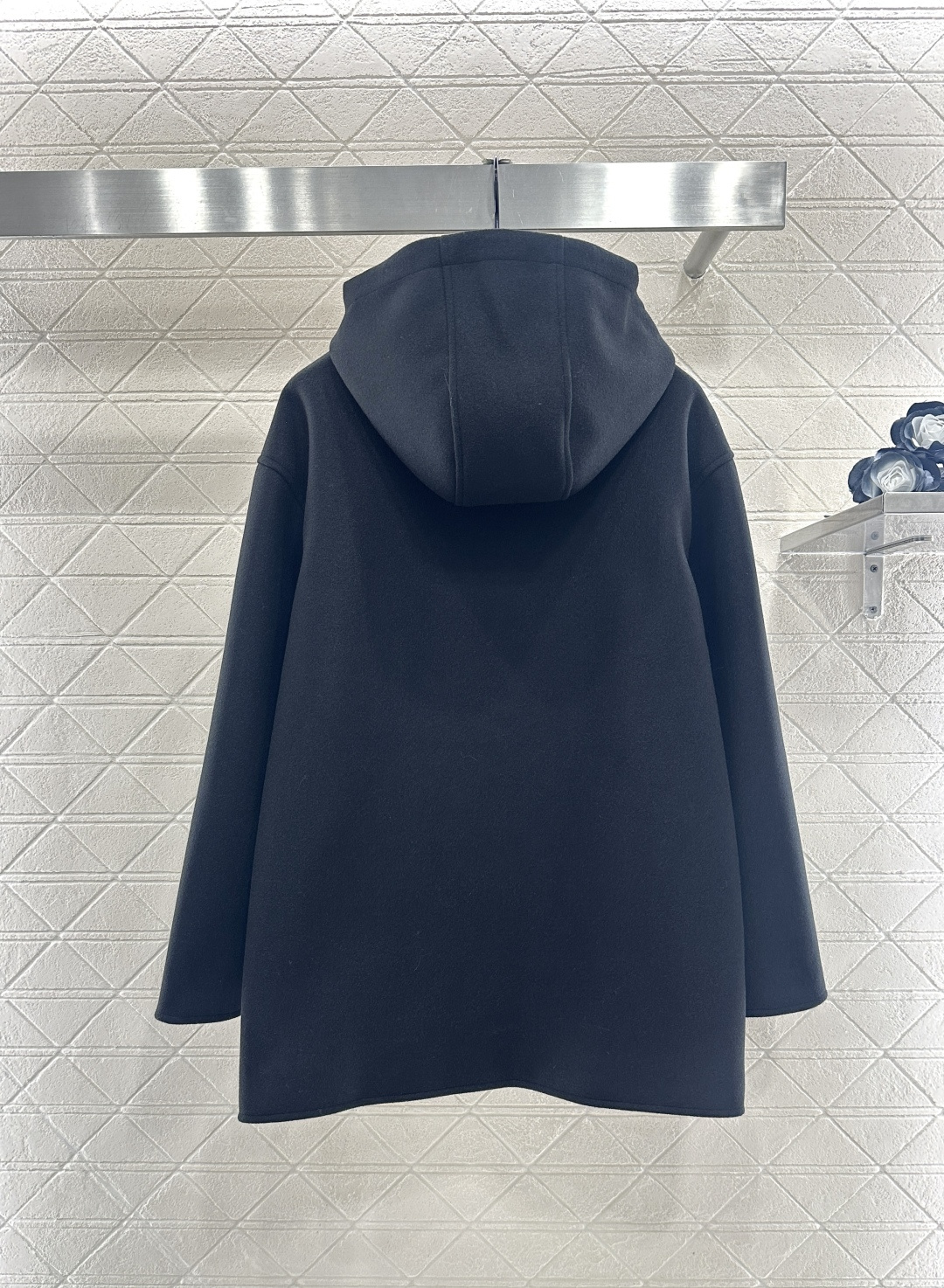 ♥Miumi*♥2025新品上架 连帽抽绳大衣外套定制YB进口毛呢材质，工艺处理，毛感明显，御寒满分，连