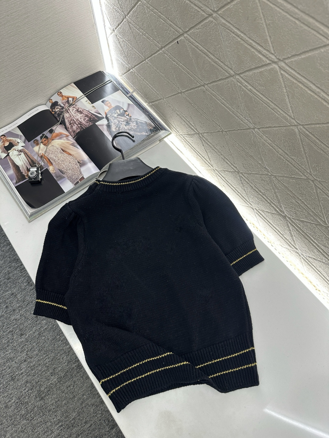 ♥Dio*♥2025新品上架 泡泡袖针织上衣定制YB羊毛纱线织造，柔软舒适，洋气显瘦，圆领泡泡袖毛衣剪裁