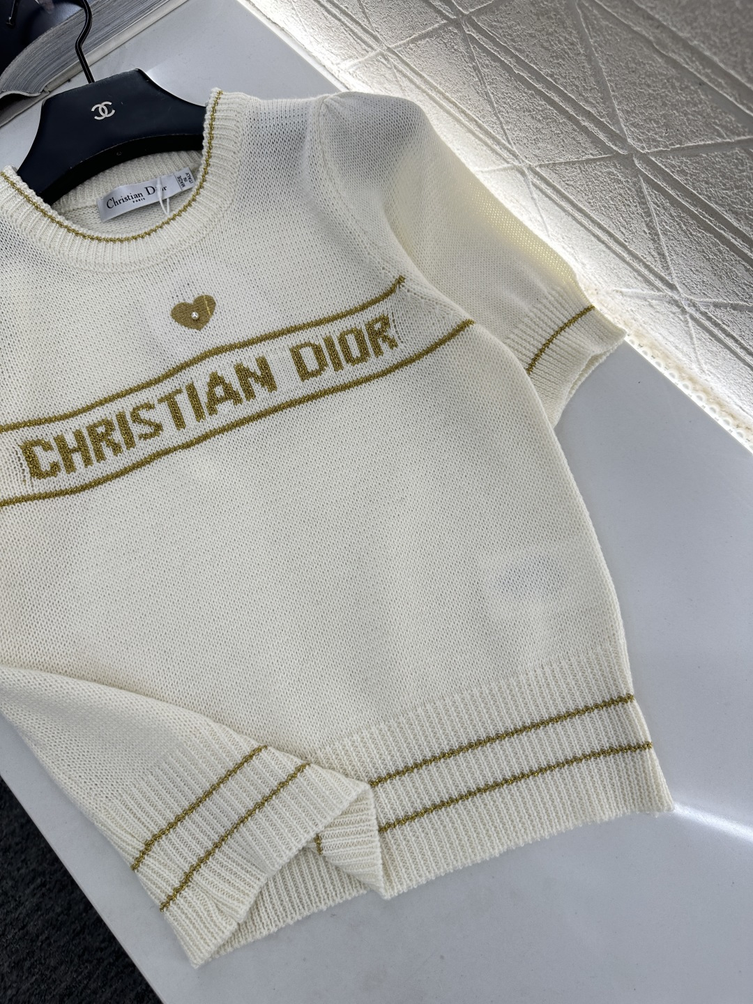 ♥Dio*♥2025新品上架 泡泡袖针织上衣定制YB羊毛纱线织造，柔软舒适，洋气显瘦，圆领泡泡袖毛衣剪裁