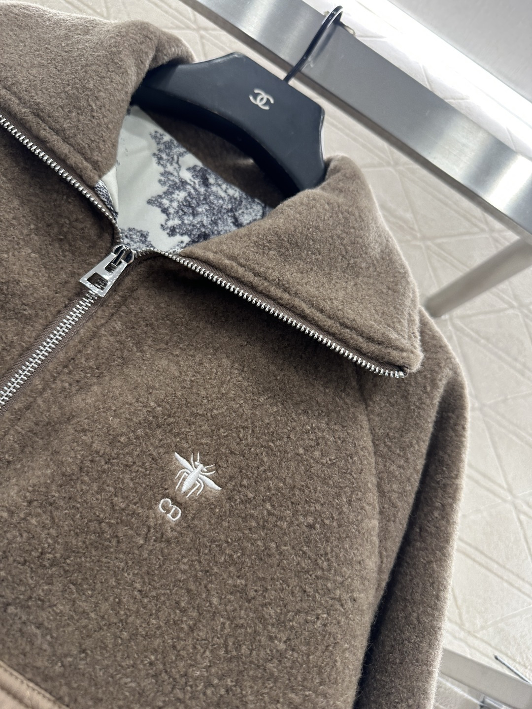 ♥Dio*♥2025新品上架 拼接口袋毛呢外套定制YB进口毛呢材质，质感细腻，穿搭舒适，翻领外套剪裁，袖