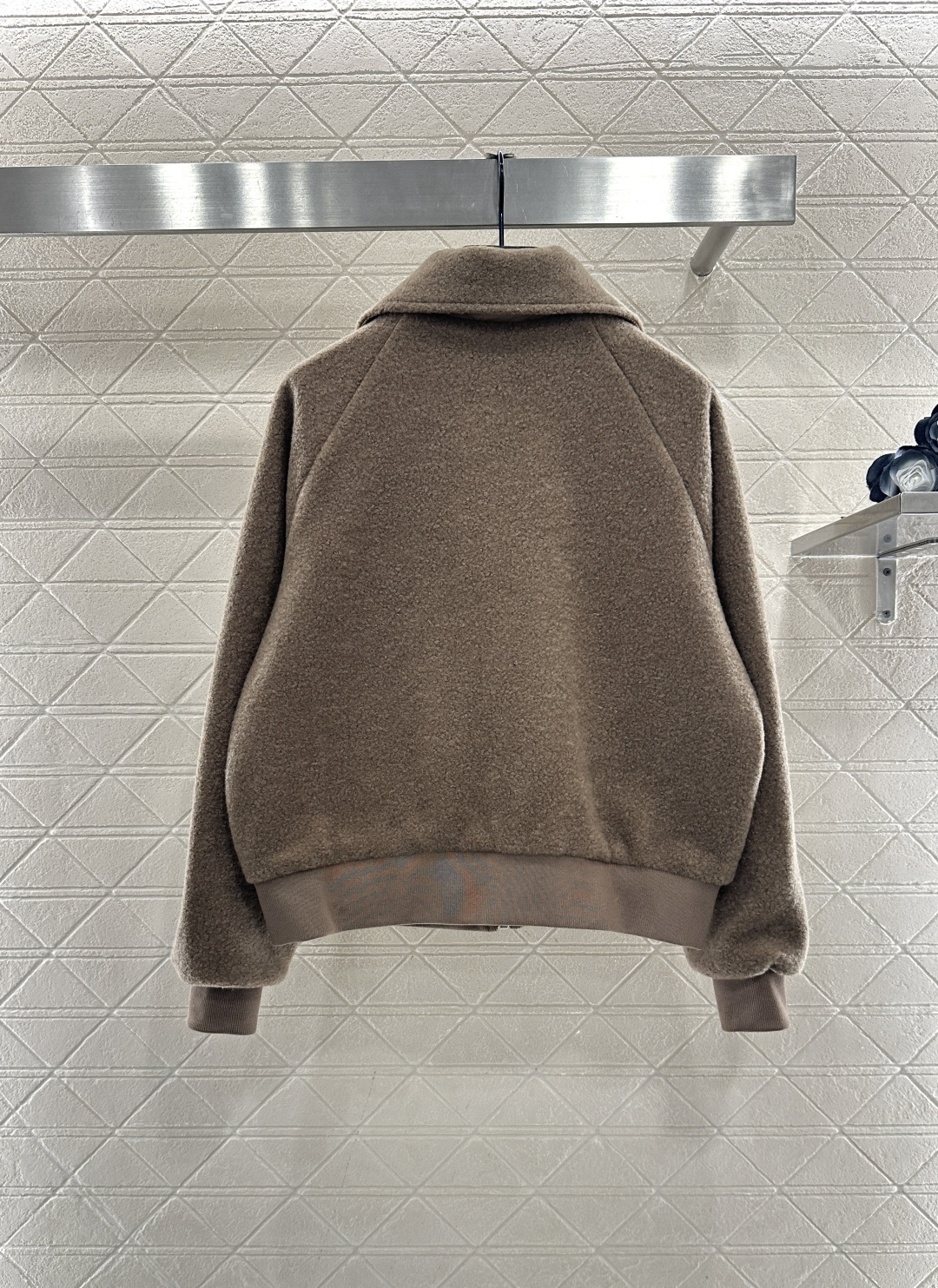 ♥Dio*♥2025新品上架 拼接口袋毛呢外套定制YB进口毛呢材质，质感细腻，穿搭舒适，翻领外套剪裁，袖