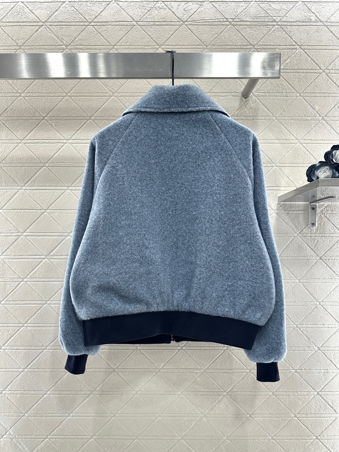 ♥Dio*♥2025新品上架 拼接口袋毛呢外套定制YB进口毛呢材质，质感细腻，穿搭舒适，翻领外套剪裁，袖