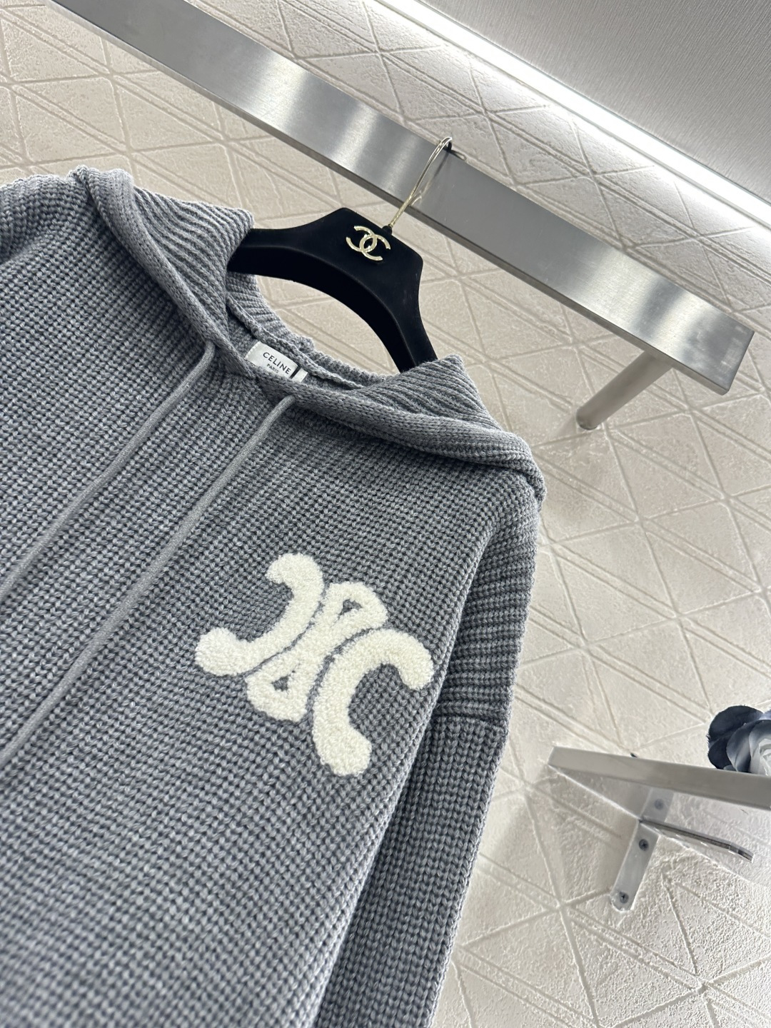 ♥Celin*♥2025新品上架 针织连帽上衣定制YB羊毛纱线织造，细腻舒适，穿搭保暖，宽松连帽上衣裁剪