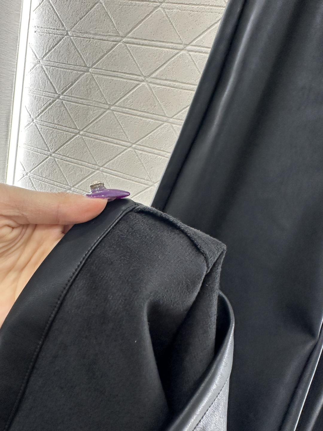 ♥Chane*♥2025新品上架 织带抽绳阔腿皮裤定制YB进口水洗皮革材质，质感高级，肌理明显，呈现细腻