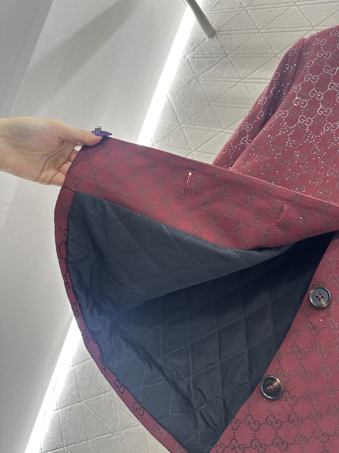 ♥Gucc*♥2025新品上架重工烫钻棉服外套短裙套装定制YB进口提花材质，质感高级，挺括有型，翻领廓形