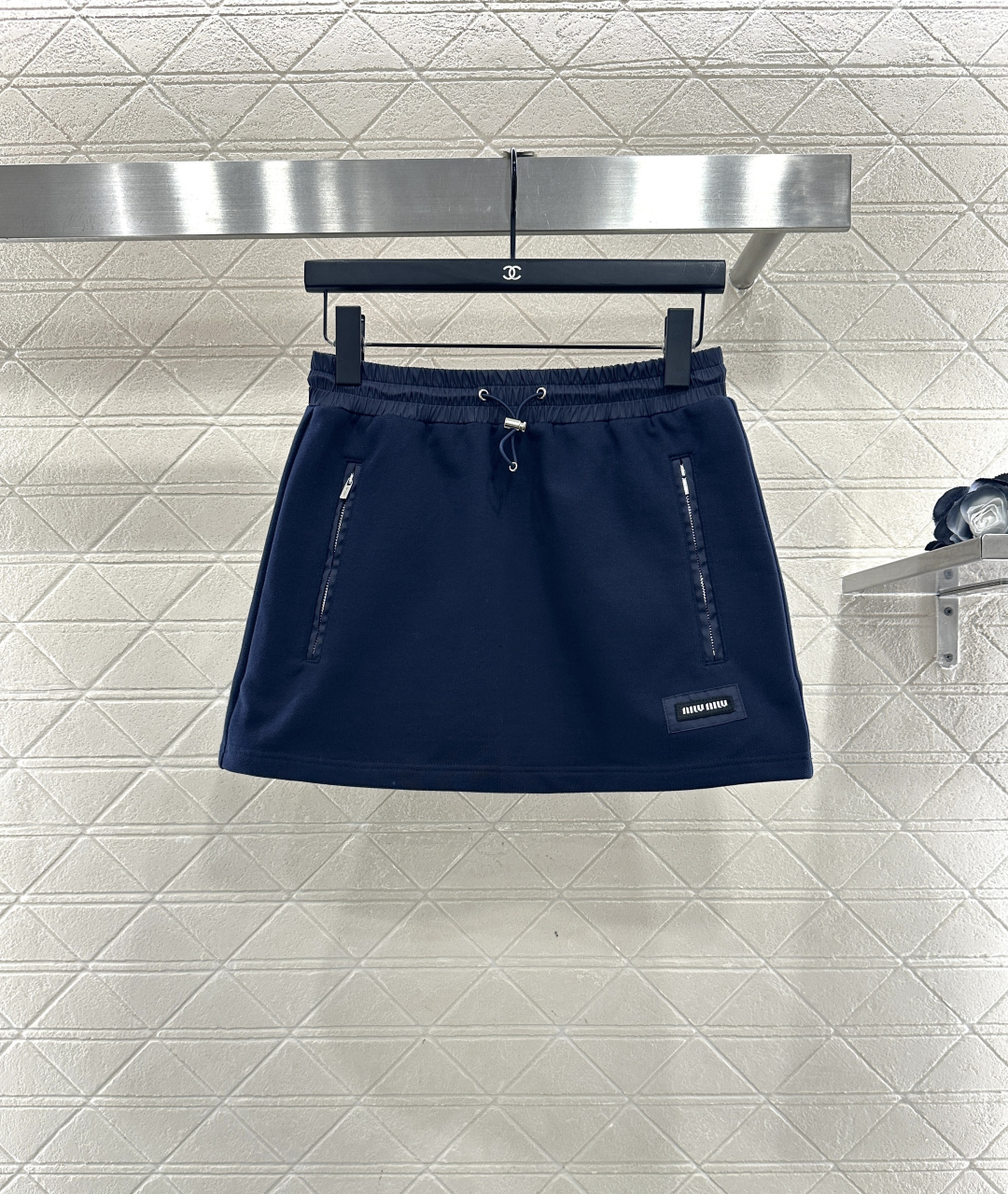 ♥Miumi*♥2025新品上架 拉链抽绳夹克短裙套装定制YB斜纹全棉材质，质感光泽，垂感十足，拉链夹克