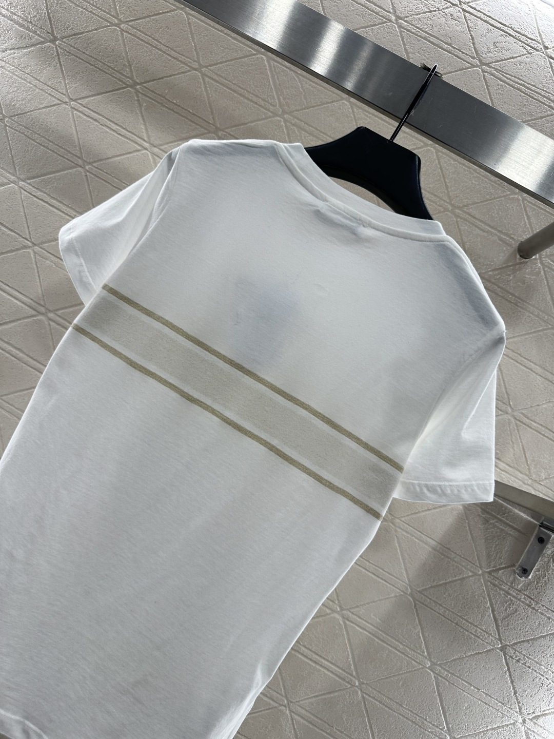 ♥Dio*♥2025新品上架 圆领刺绣五角星𝑇𝑒𝑒定制YB进口亚麻棉材质，质感高级，柔软舒适，常规短袖T