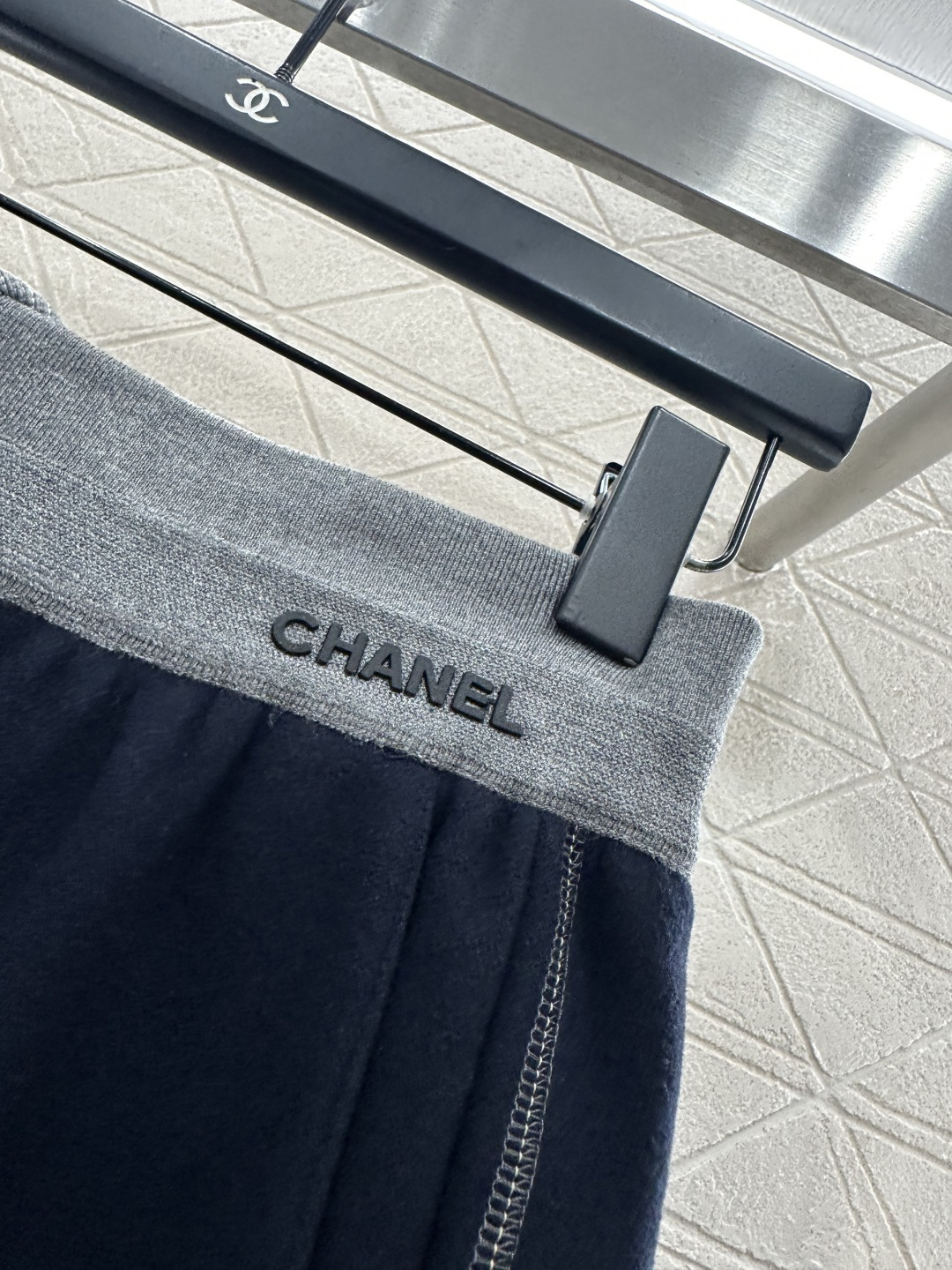 ♥Chane*♥2025新品上架 抽绳阔腿长裤定制YB进口磨绒材质，适合秋冬厚度，保暖舒适，抽绳阔腿长裤