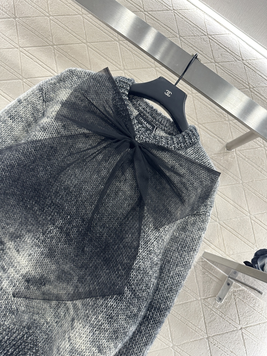 ♥Chane*♥2025新品上架 网纱蝴蝶结晕染圆领毛衣定制YB羊绒纱线织造，舒适保暖，毛感明显，圆领毛