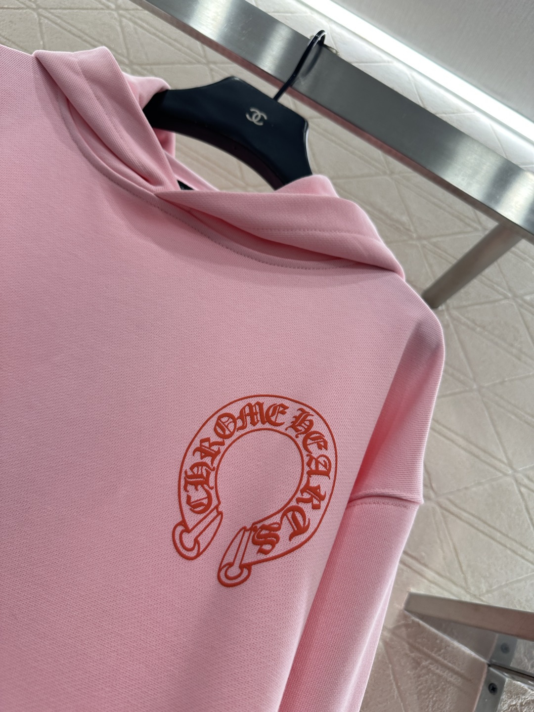 ♥Chrome hear*♥2025新品上架 宽松廓形连帽卫衣定制YB原生全棉织造，舒适软糯，穿搭洋气，