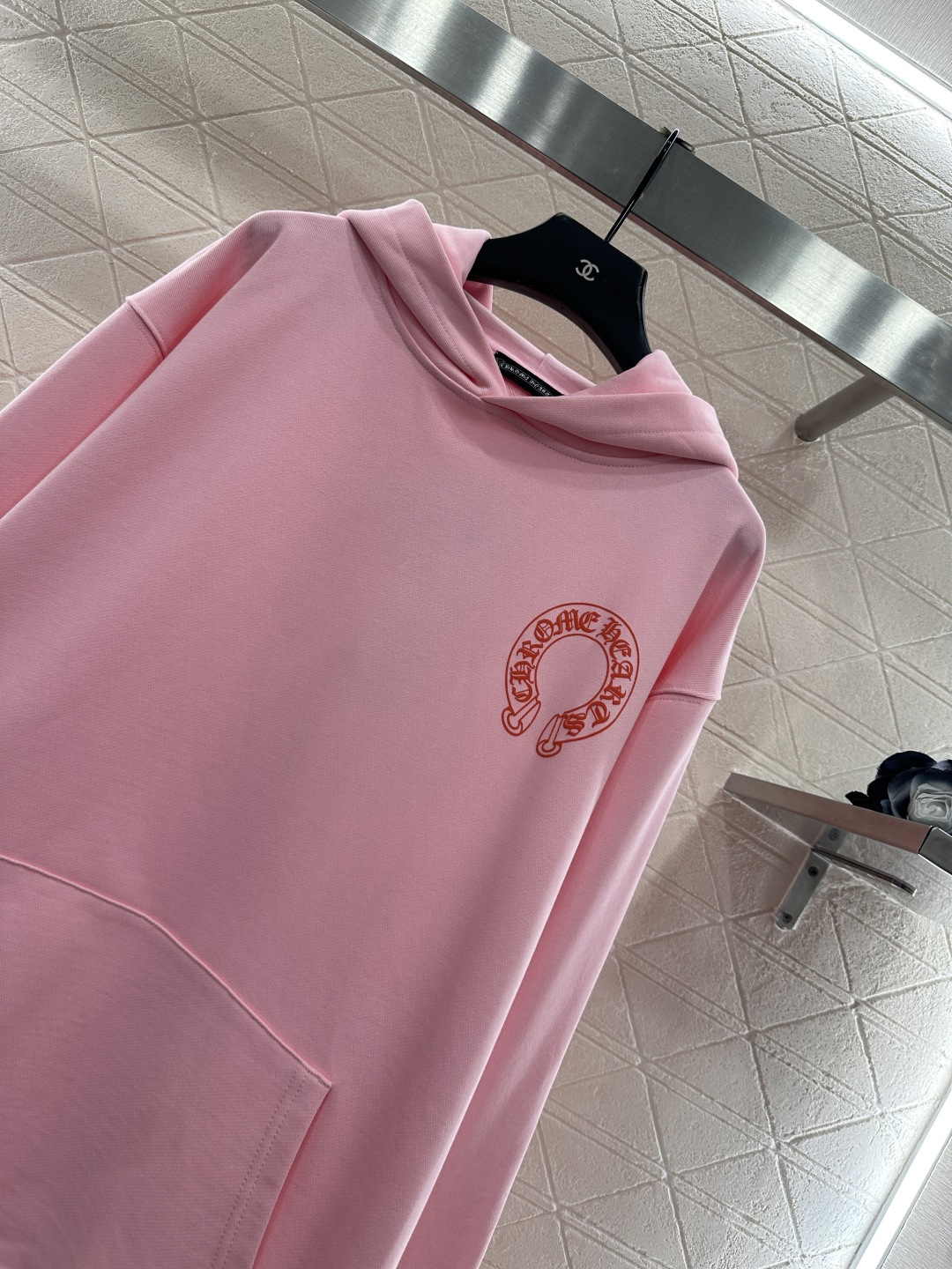 ♥Chrome hear*♥2025新品上架 宽松廓形连帽卫衣定制YB原生全棉织造，舒适软糯，穿搭洋气，