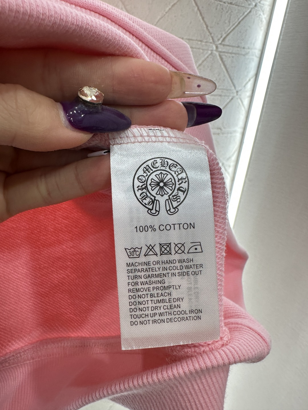 ♥Chrome hear*♥2025新品上架 宽松廓形连帽卫衣定制YB原生全棉织造，舒适软糯，穿搭洋气，