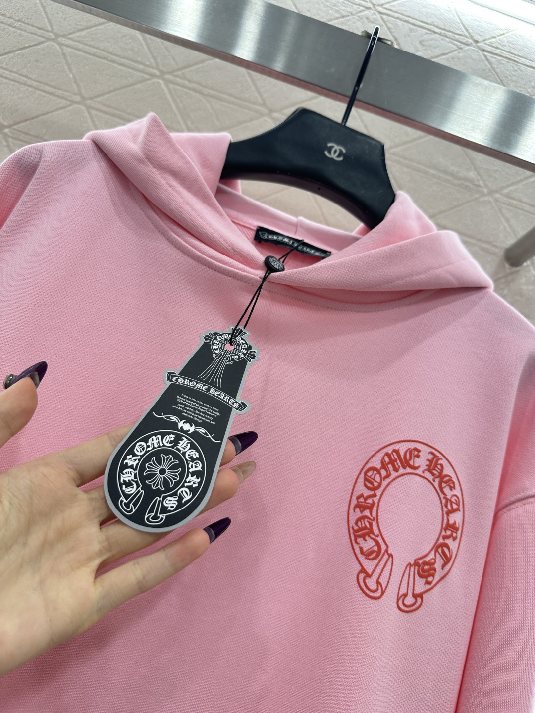 ♥Chrome hear*♥2025新品上架 宽松廓形连帽卫衣定制YB原生全棉织造，舒适软糯，穿搭洋气，