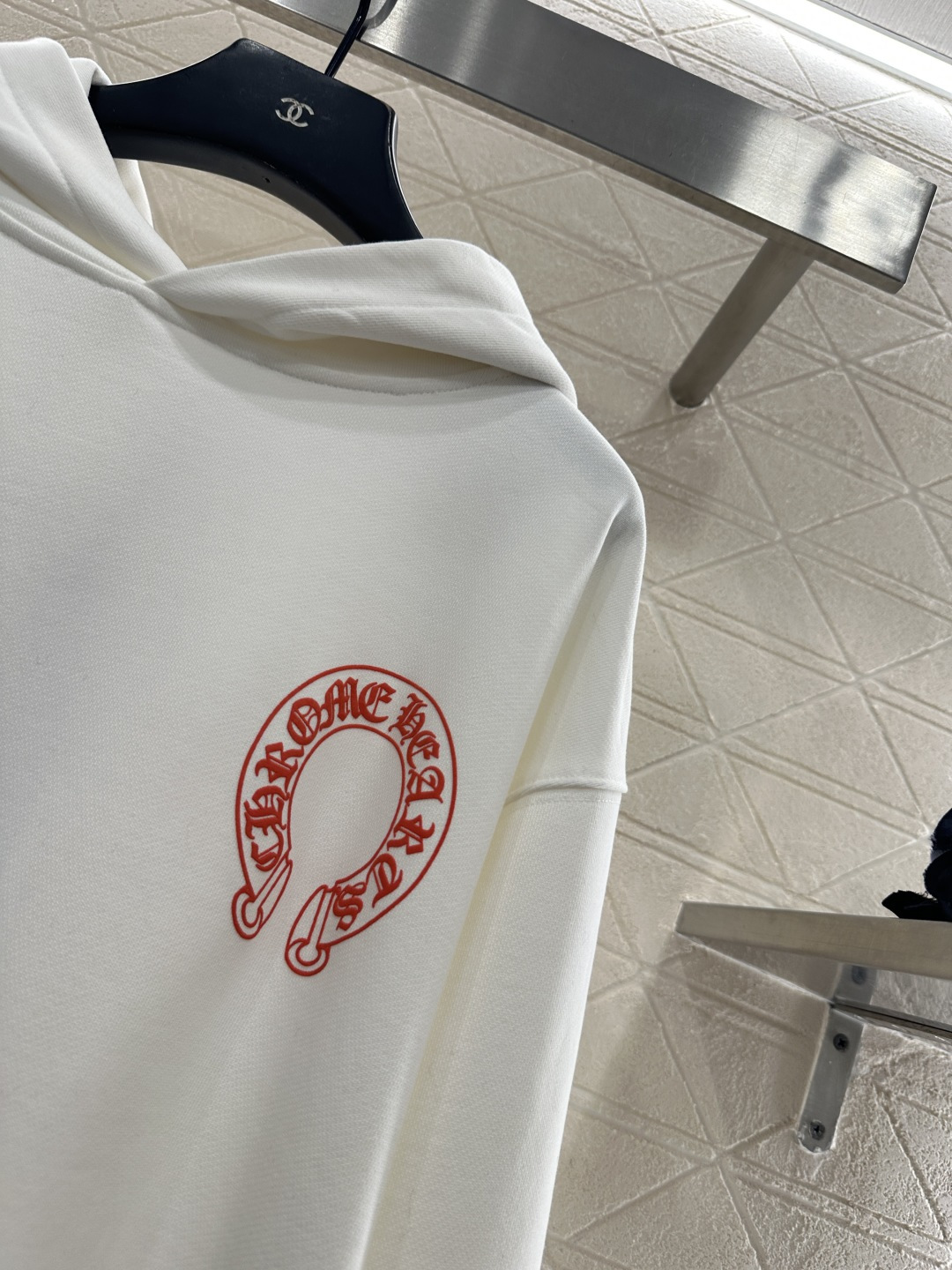 ♥Chrome hear*♥2025新品上架 宽松廓形连帽卫衣定制YB原生全棉织造，舒适软糯，穿搭洋气，