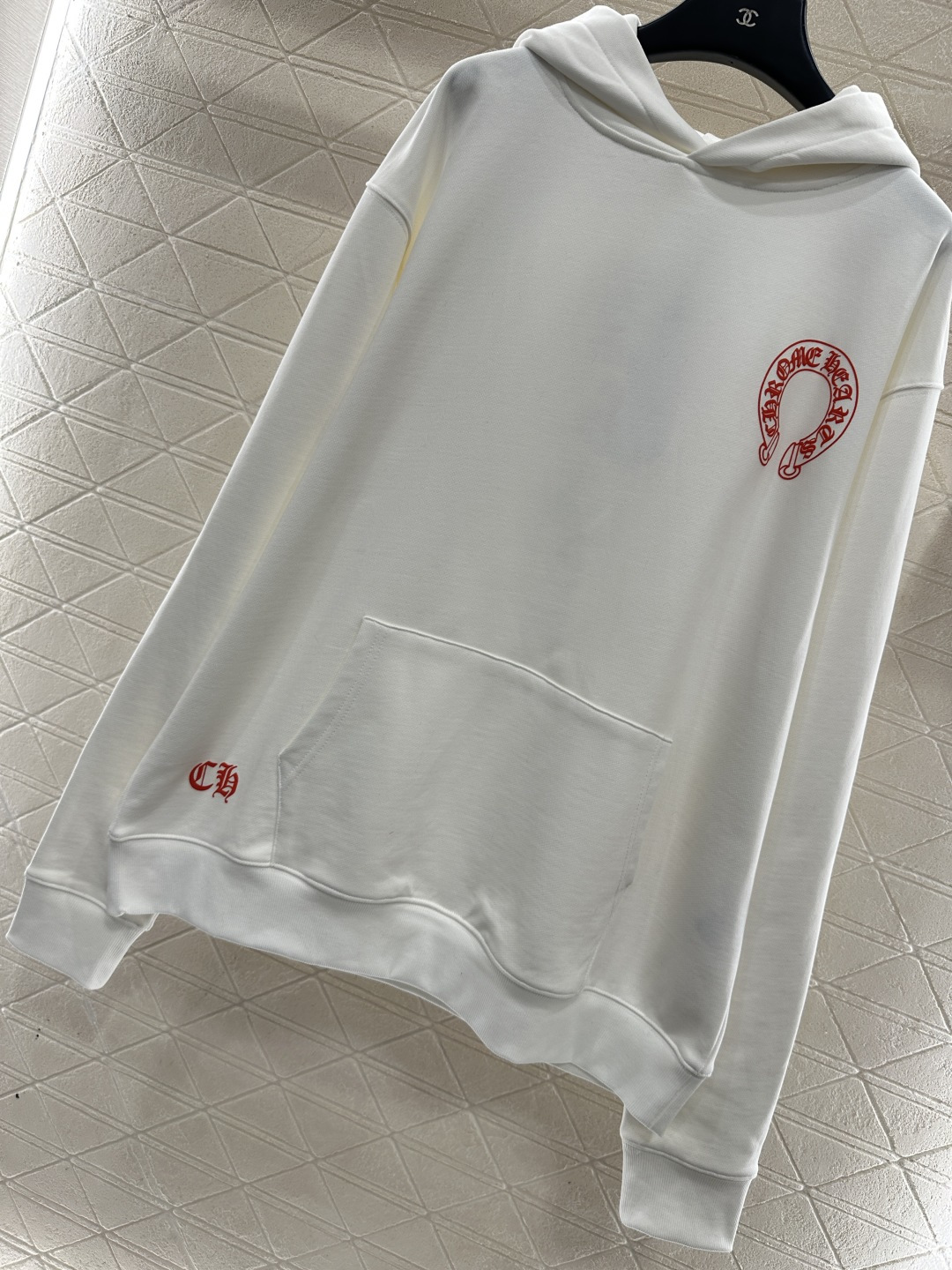 ♥Chrome hear*♥2025新品上架 宽松廓形连帽卫衣定制YB原生全棉织造，舒适软糯，穿搭洋气，