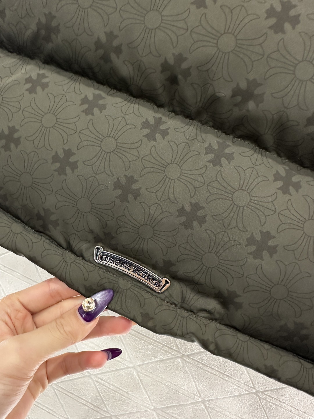 ♥Chrome heart*♥2025新品上架 十字架印花羽绒外套定制YB防风防水尼龙材质，白鹅绒填充内