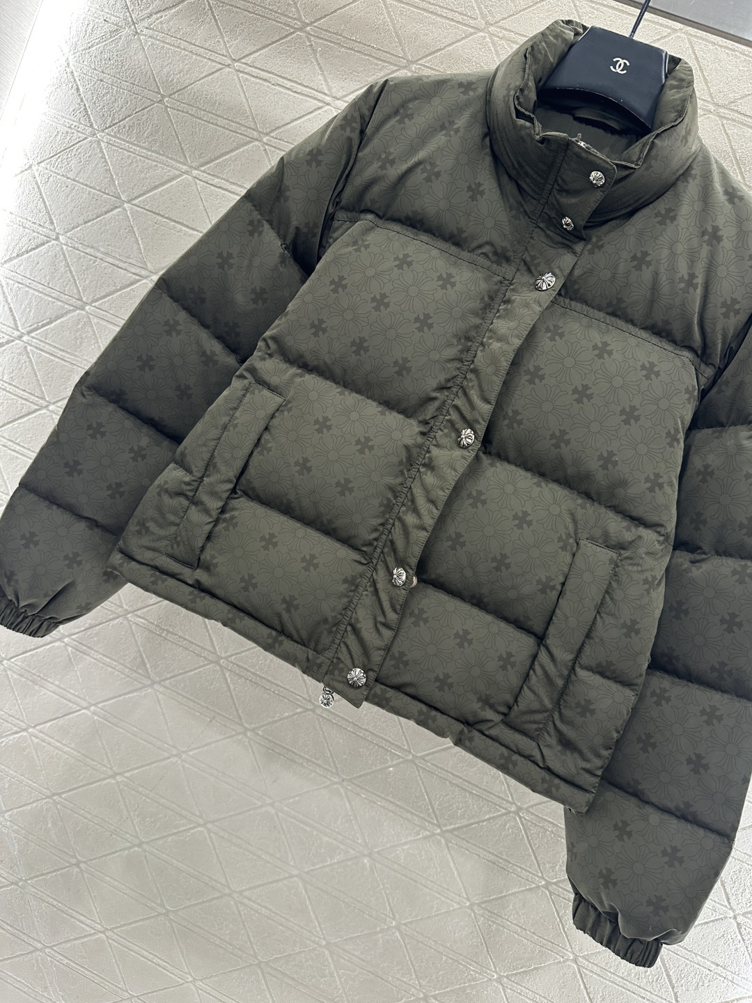 ♥Chrome heart*♥2025新品上架 十字架印花羽绒外套定制YB防风防水尼龙材质，白鹅绒填充内