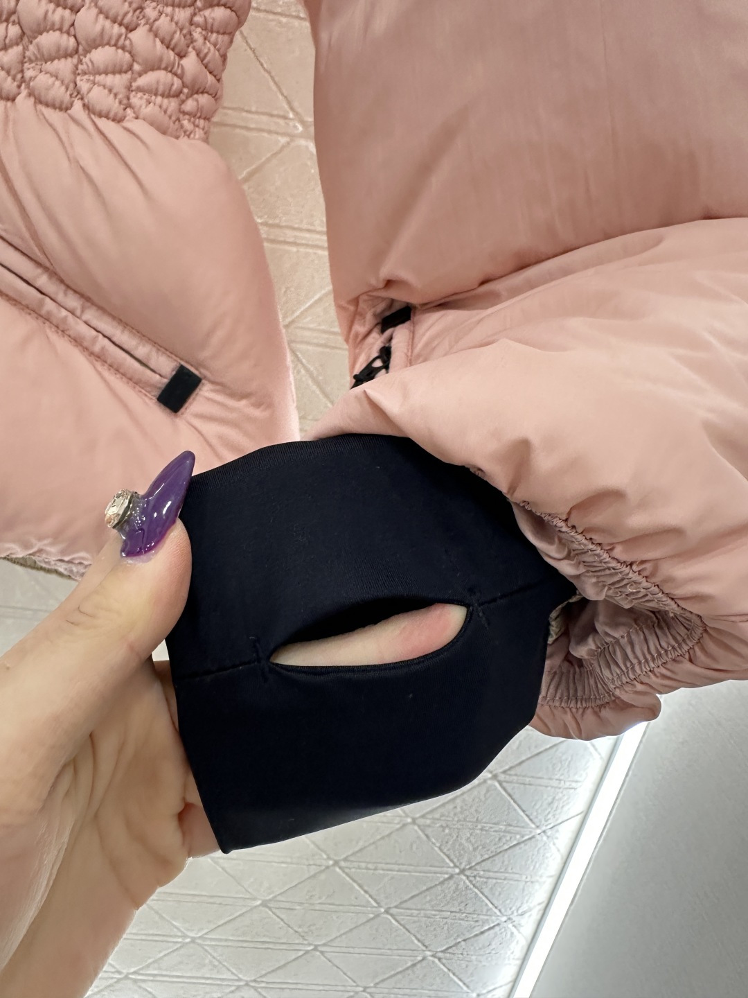 ♥Moncle*♥2025新品上架     尼龙收腰连帽羽绒服最新滑雪🎿系列#定制YB进口防风防水尼龙材