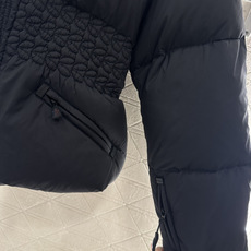 ♥Moncle*♥2025新品上架 尼龙收腰连帽羽绒服最新滑雪🎿系列#定制YB进口防风防水尼龙材 ♥Moncle*♥2025新品上架 尼龙收腰连帽羽绒服最新滑雪🎿系列#定制YB进口防风防水尼龙材