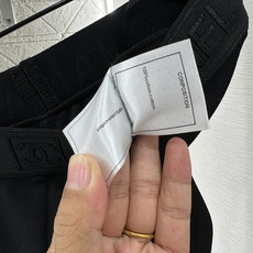 ♥Chane*♥2025新品上架 字母织带高弹打底裤定制YB进口高弹力材质,弹力十足,穿搭舒适 ♥Chane*♥2025新品上架 字母织带高弹打底裤定制YB进口高弹力材质,弹力十足,穿搭舒适