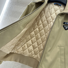 ♥Prad*♥2025新品上架 棉服外套半裙套装定制YB进口环保再生尼龙材质,质感光泽,挺括有型 ♥Prad*♥2025新品上架 棉服外套半裙套装定制YB进口环保再生尼龙材质,质感光泽,挺括有型