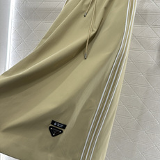 ♥Prad*♥2025新品上架 棉服外套半裙套装定制YB进口环保再生尼龙材质,质感光泽,挺括有型 ♥Prad*♥2025新品上架 棉服外套半裙套装定制YB进口环保再生尼龙材质,质感光泽,挺括有型
