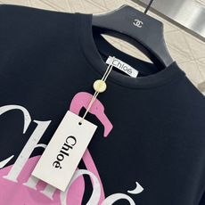 ♥Chlo*♥2025新品上架 圆领印花徽标𝑇𝑒𝑒定制YB斜纹全棉材质,透气舒适,质感十足,宽 ♥Chlo*♥2025新品上架 圆领印花徽标𝑇𝑒𝑒定制YB斜纹全棉材质,透气舒适,质感十足,宽