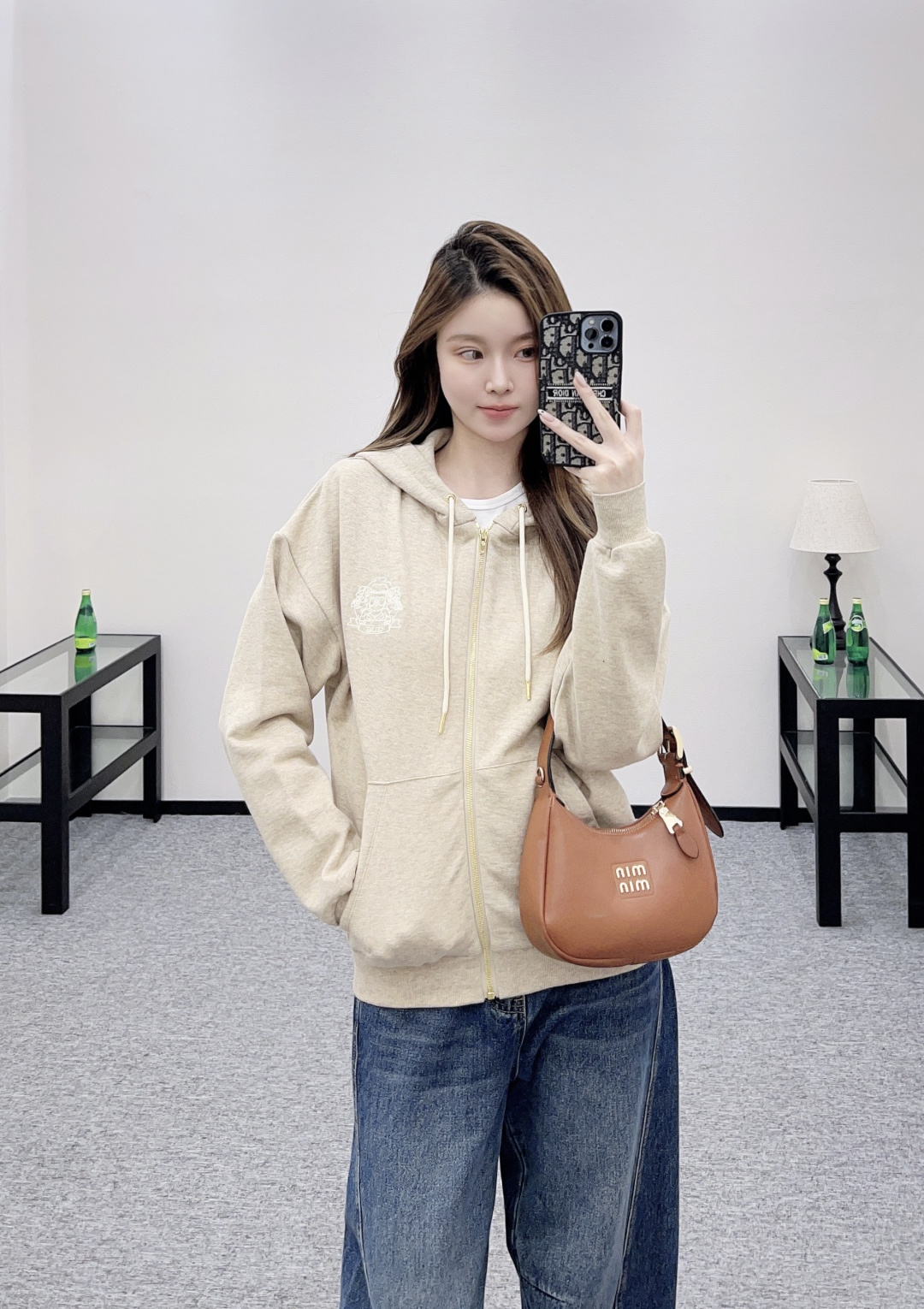 NO:636501,The class representative handed in the homework, alexander wang19860909课代表交作业,,alexander wang,Women's clothing