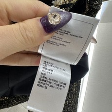 ♥Chane*♥2025新品上架 小立领编织洋装半裙套装定制YB进口粗纺羊毛呢材质,质感高级,品相十 ♥Chane*♥2025新品上架 小立领编织洋装半裙套装定制YB进口粗纺羊毛呢材质,质感高级,品相十