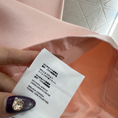 ♥Miumi*♥2025新品上架 露背蝴蝶结吊带裙定制YB进口丝毛材质,质感光泽,版型流畅,微挺有 ♥Miumi*♥2025新品上架 露背蝴蝶结吊带裙定制YB进口丝毛材质,质感光泽,版型流畅,微挺有