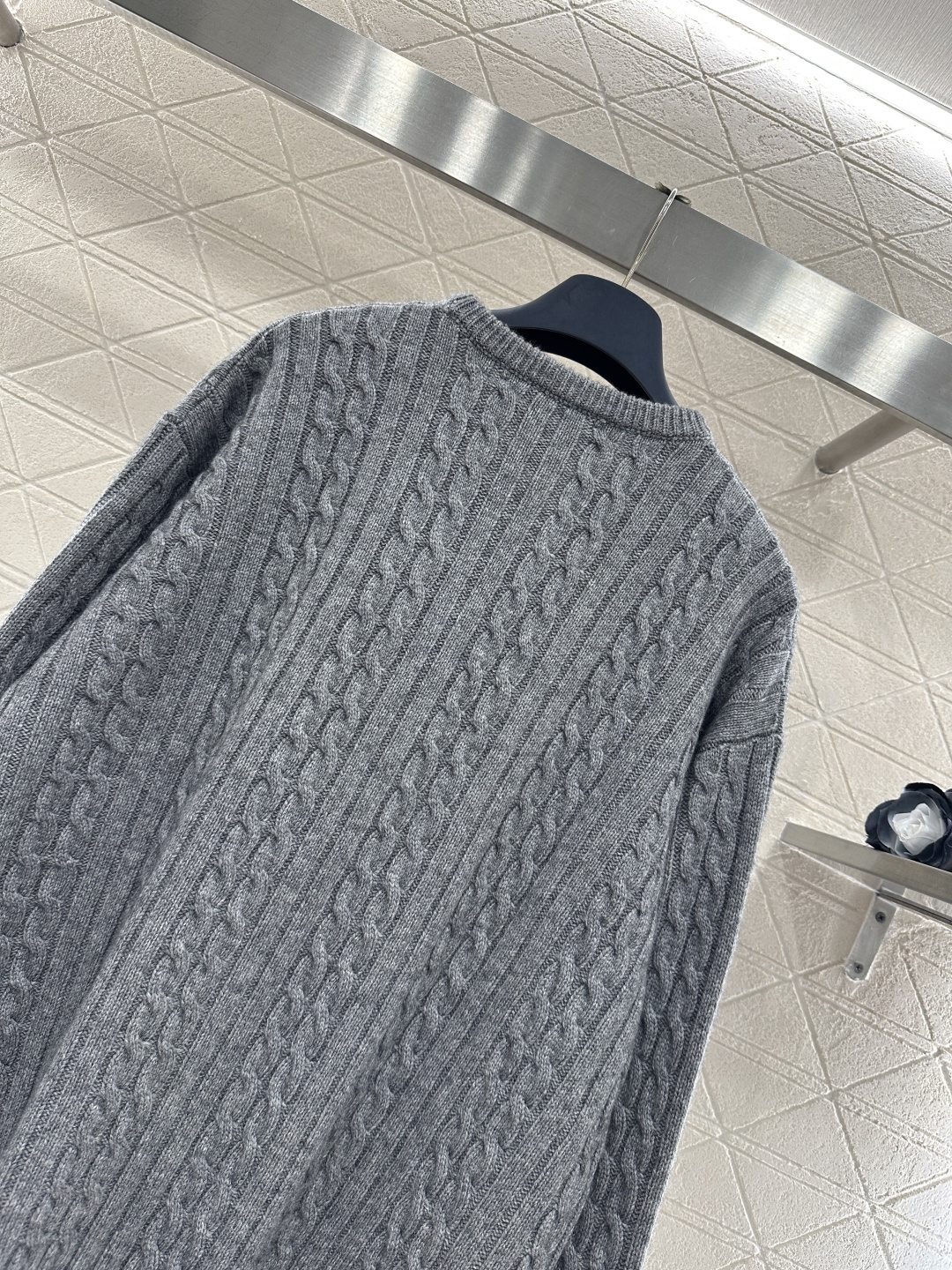 ♥Louis vuitto*♥2025新品上架 立体字母套头毛衣定制YB羊毛针织材质，密度细针织造，清晰