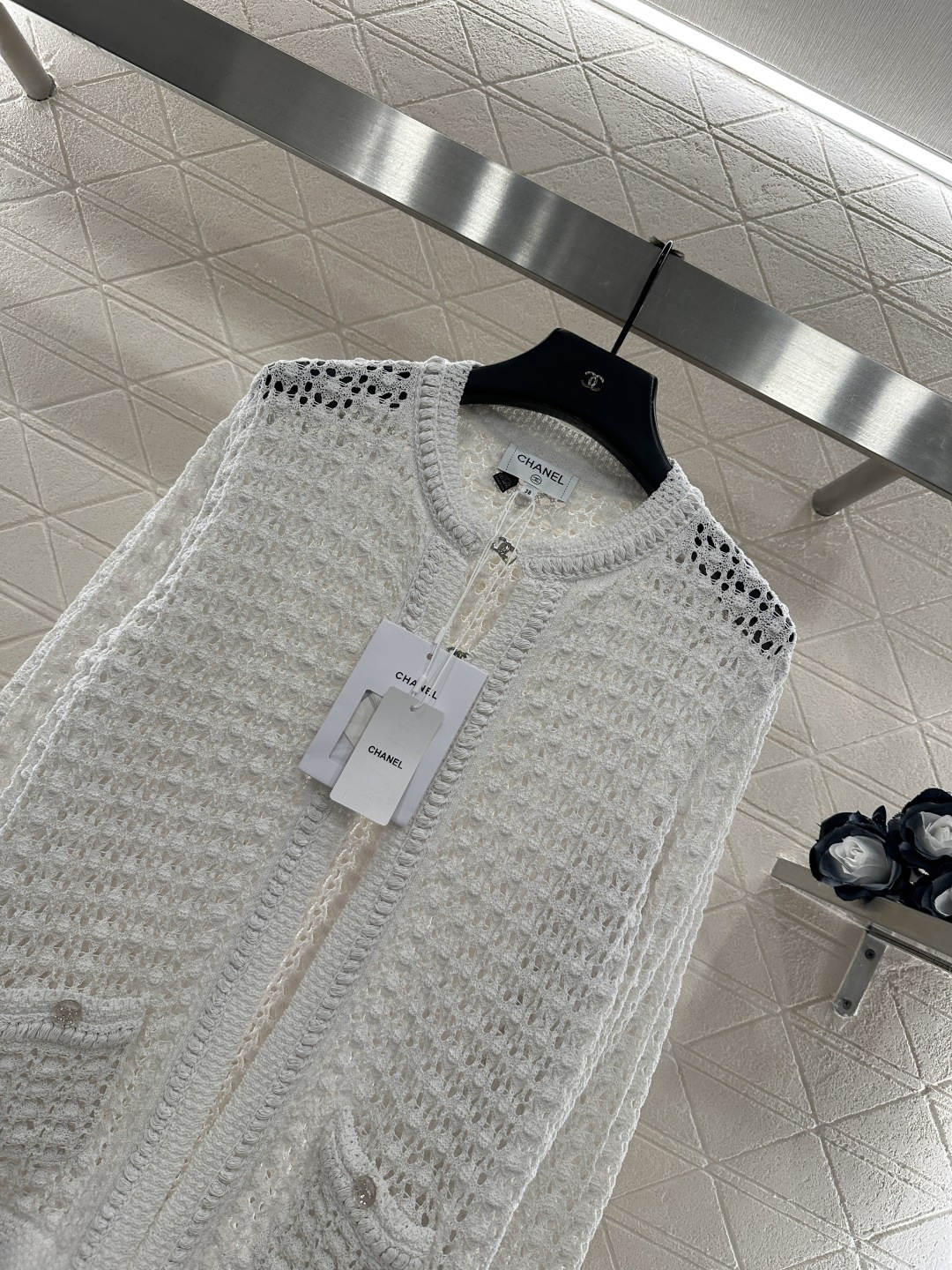 ♥Chane*♥2025新品上架 镂空圆领针织开衫定制YB棉毛纱线织造，细腻舒适，品相高级，圆领针织开衫